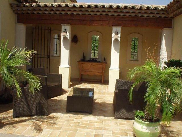Chambre D'Hotes "La Bastide Des Eucalyptus" Antibes Exterior photo